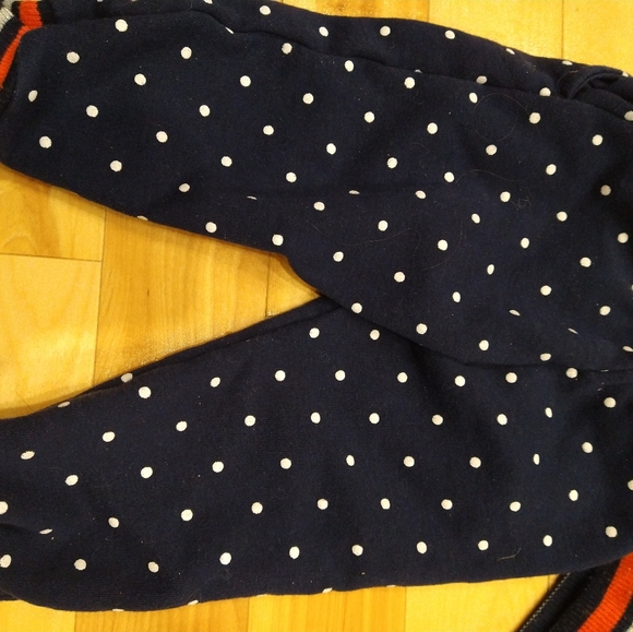 6-12m poco piano Navy white polkadot track suit red cuffs - Picture 7 of 13